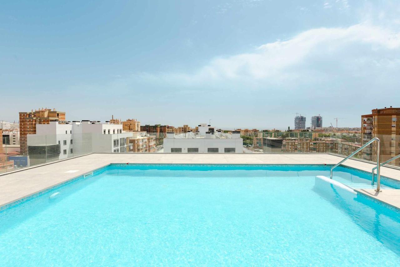Cosmopolitan Apt & Malaga Beach المظهر الخارجي الصورة